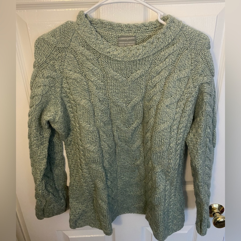 Made in Ireland! 🇮🇪 100% merino wool Irish sweater